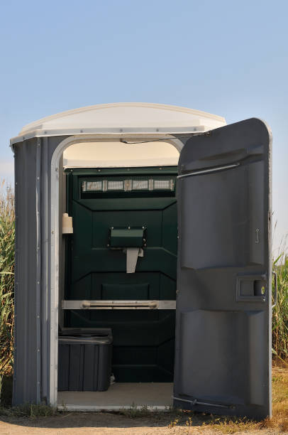 Best Portable bathroom rental  in Troy, MI